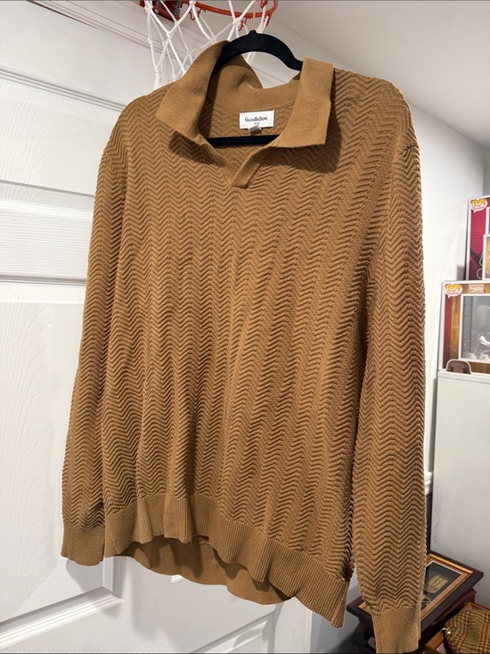 Goodfellow & Co Other - Goodfellow & Co Men’s Camel Chevron V-Neck Polo Sweater
